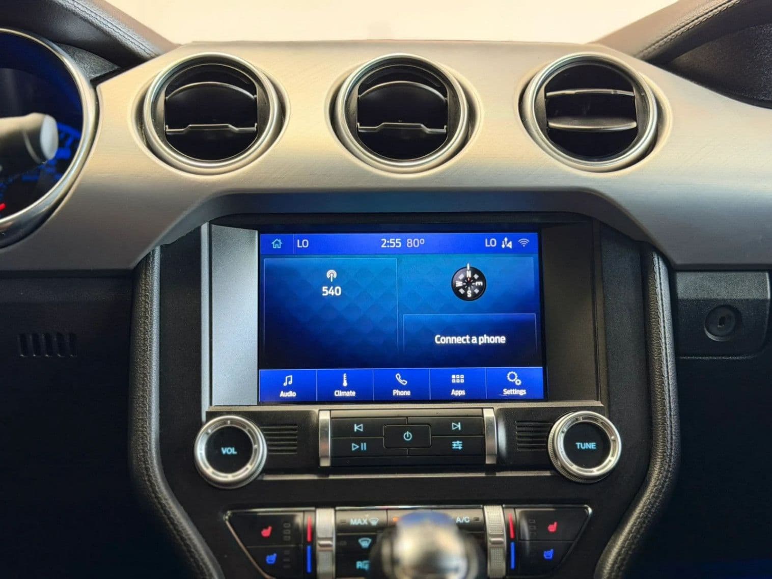 Vehicle photo