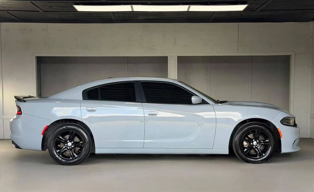 Vehicle photo