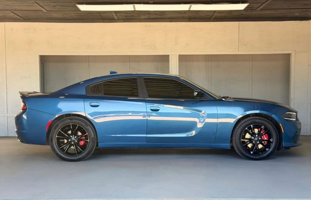 Vehicle photo