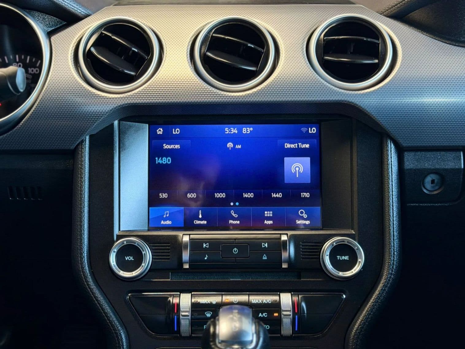 Vehicle photo