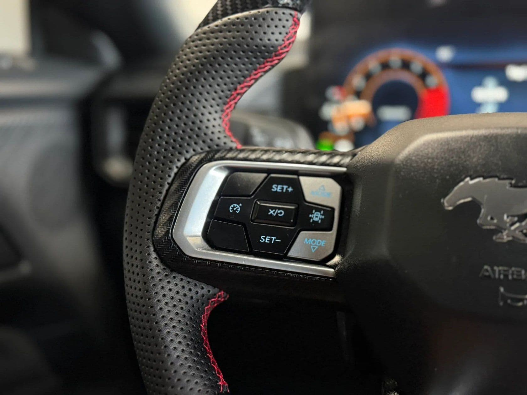 2025 Ford Mustang EcoBoost - Photo 23