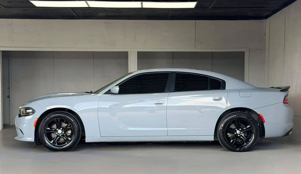 Vehicle photo