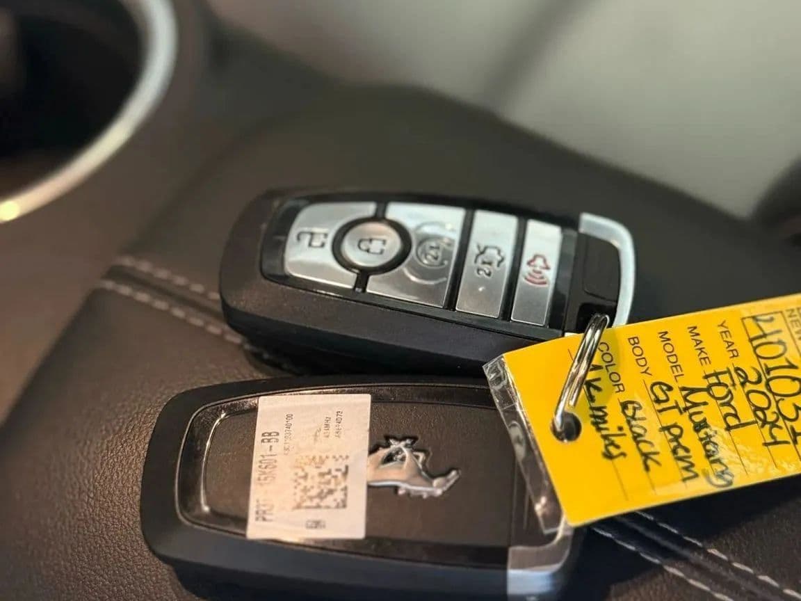 Vehicle photo