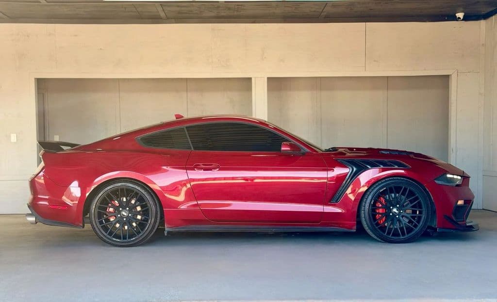 Vehicle photo