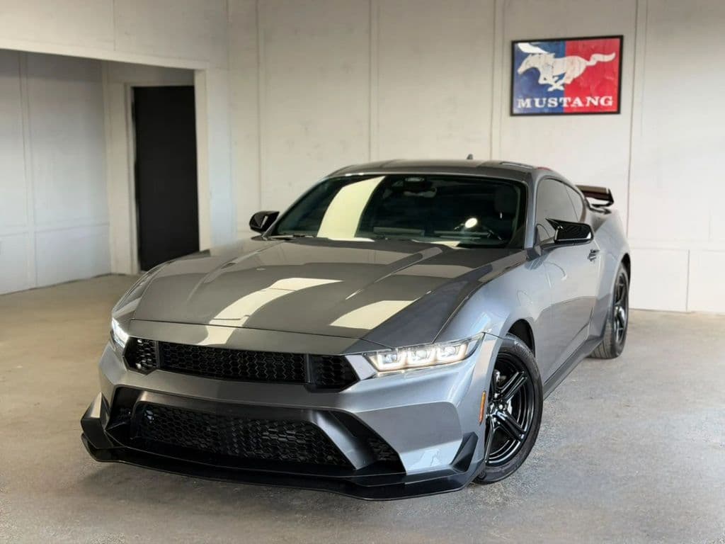 2025 Ford Mustang EcoBoost - Photo 7