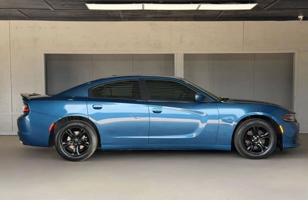 Vehicle photo