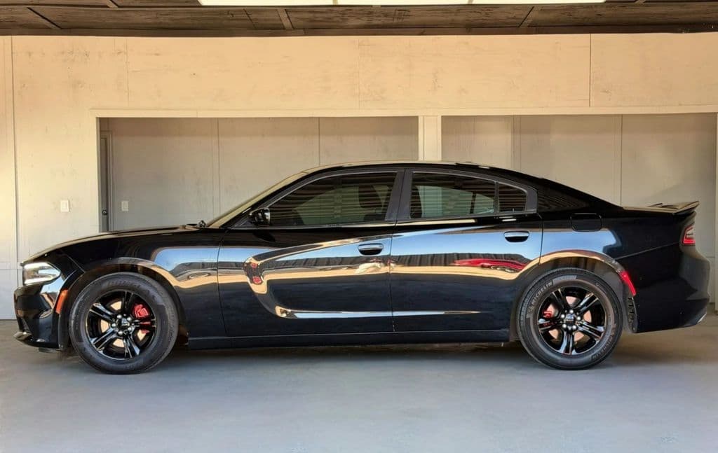 Vehicle photo