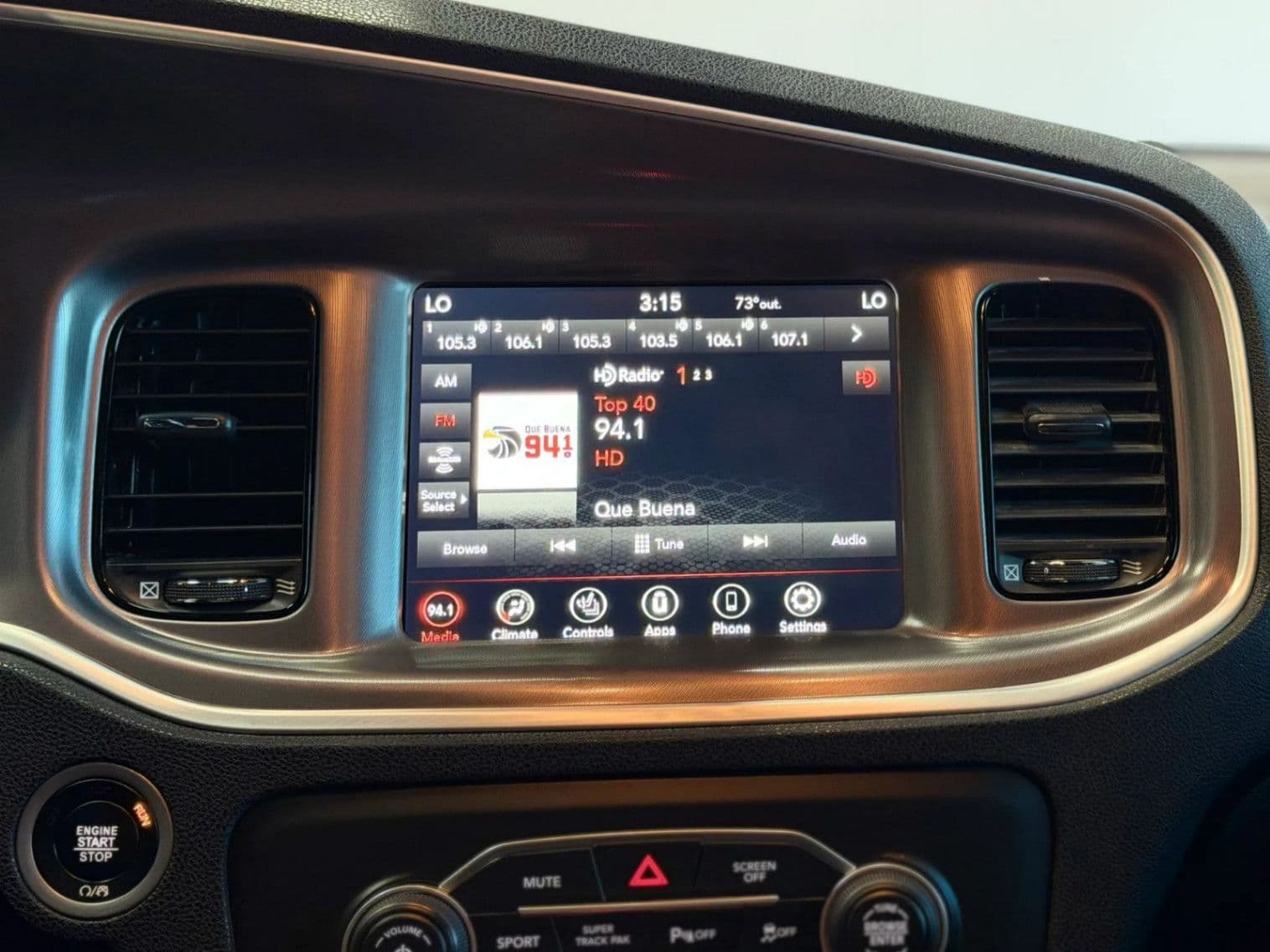 Vehicle photo