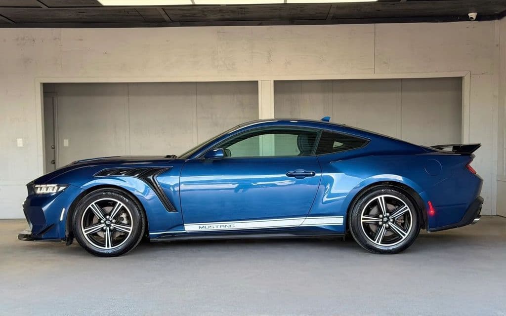 Vehicle photo