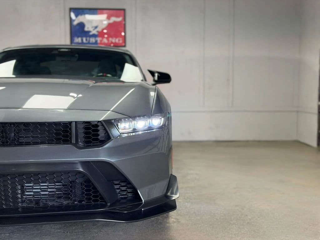 2025 Ford Mustang EcoBoost - Photo 6