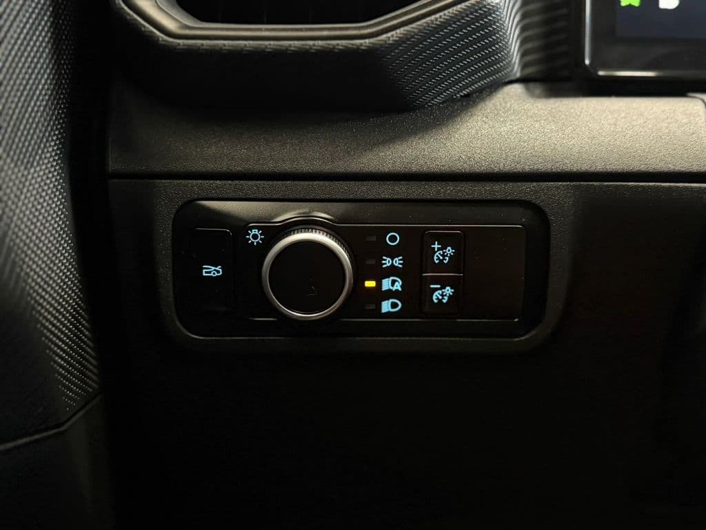 2025 Ford Mustang EcoBoost - Photo 25