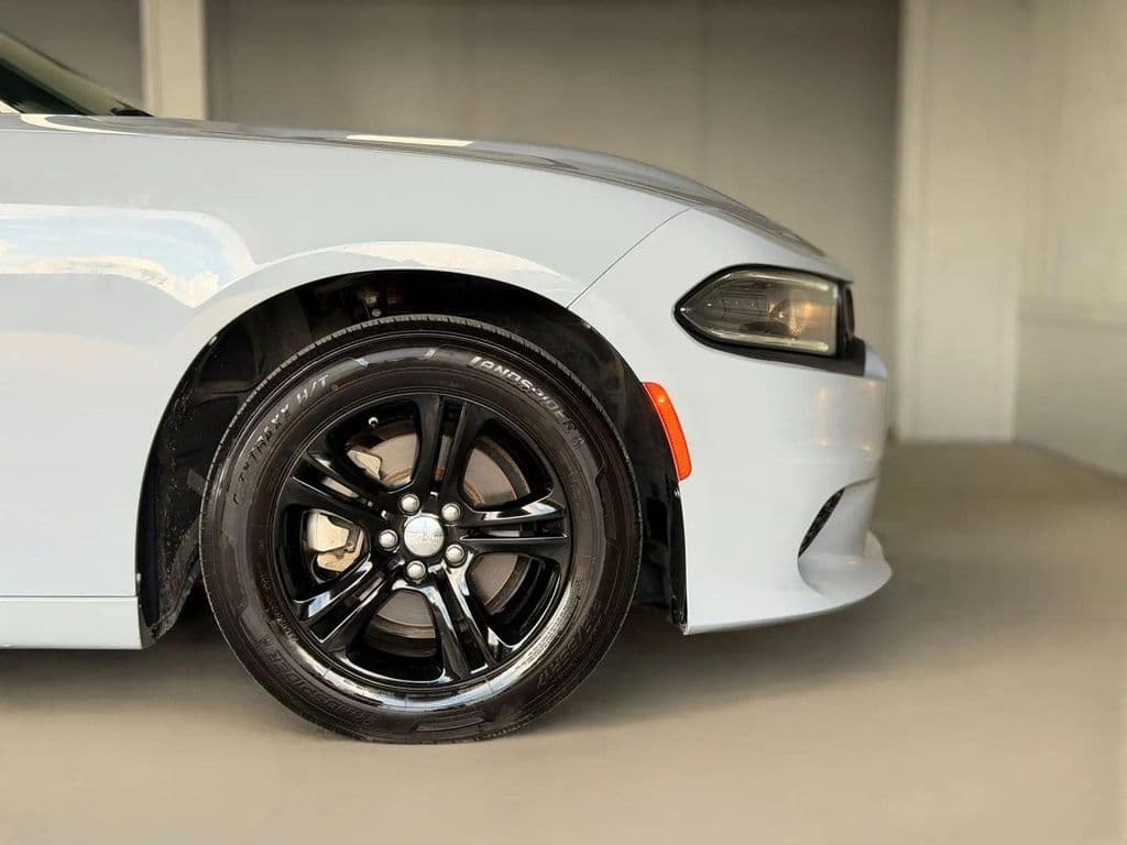 Vehicle photo