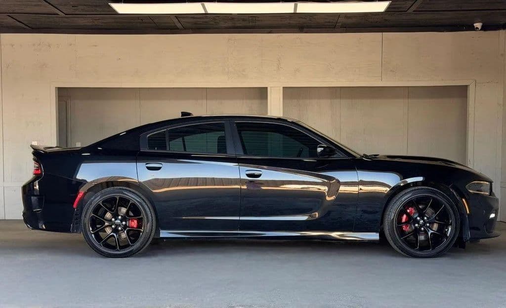 Vehicle photo
