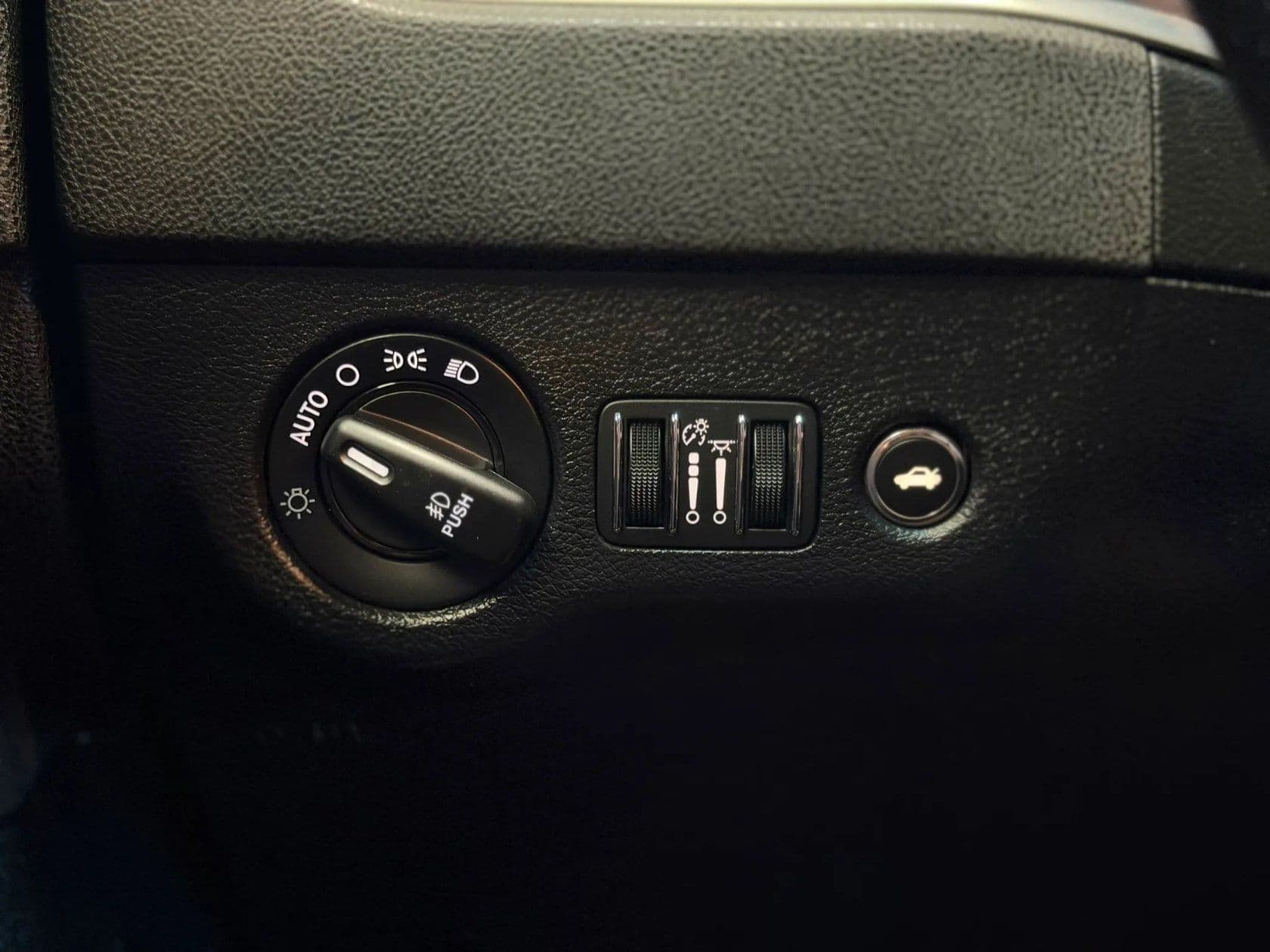Vehicle photo