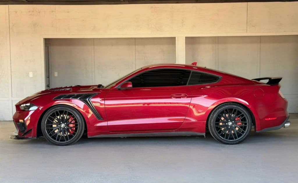 Vehicle photo