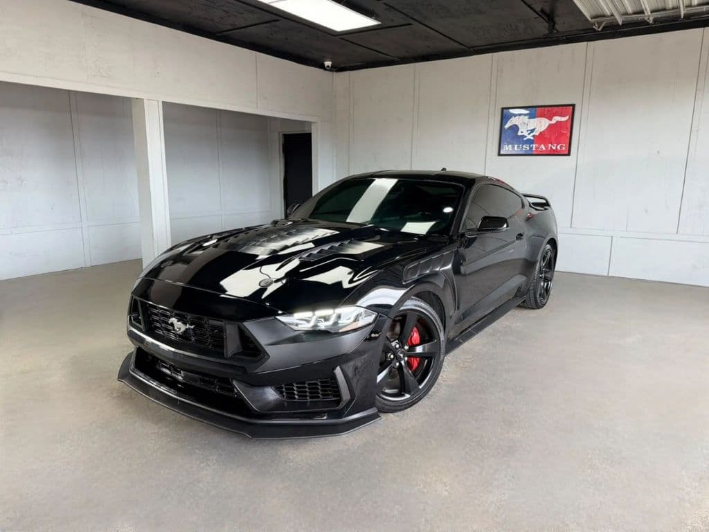 2023 Ford Mustang GT Premium - Photo 8